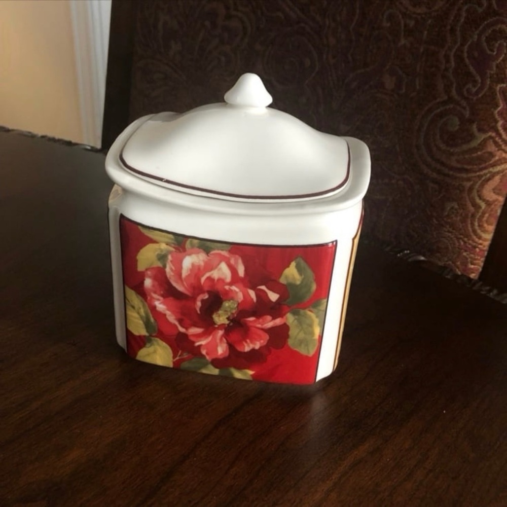 222 Fifth Porcelain Belize Canister with Lid - Small